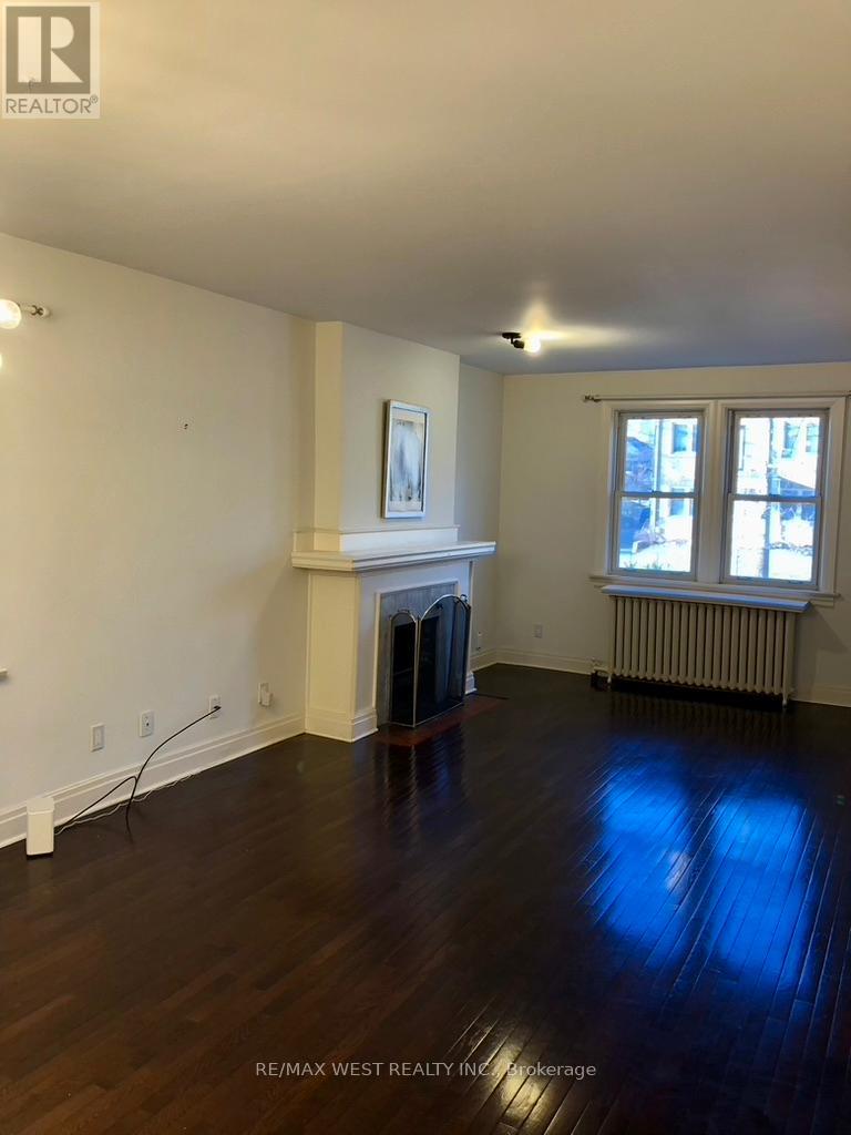 Main Floor - 305 St Clair Avenue E, Toronto, Ontario  M4T 1P3 - Photo 6 - C13104324