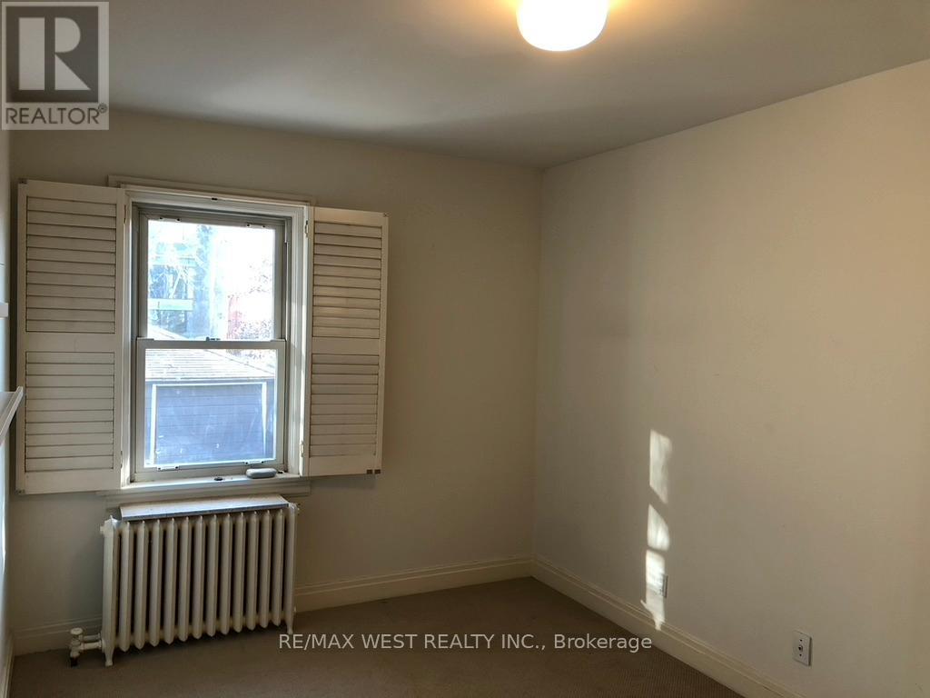 Main Floor - 305 St Clair Avenue E, Toronto, Ontario  M4T 1P3 - Photo 9 - C13104324