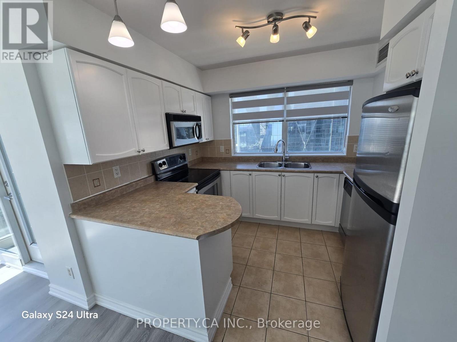 2811 - 18 Yonge Street, Toronto, Ontario  M5E 1Z8 - Photo 10 - C13104344