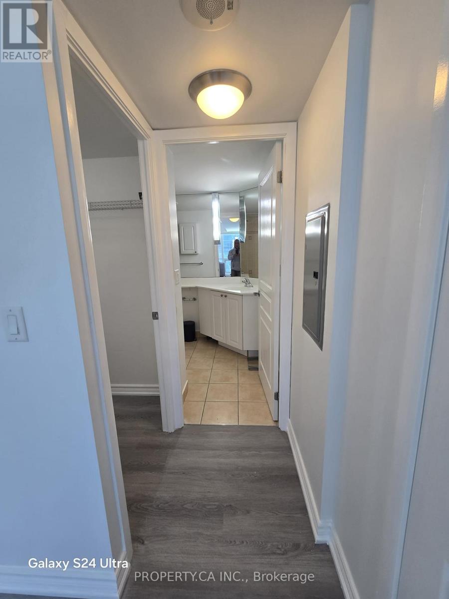 2811 - 18 Yonge Street, Toronto, Ontario  M5E 1Z8 - Photo 14 - C13104344