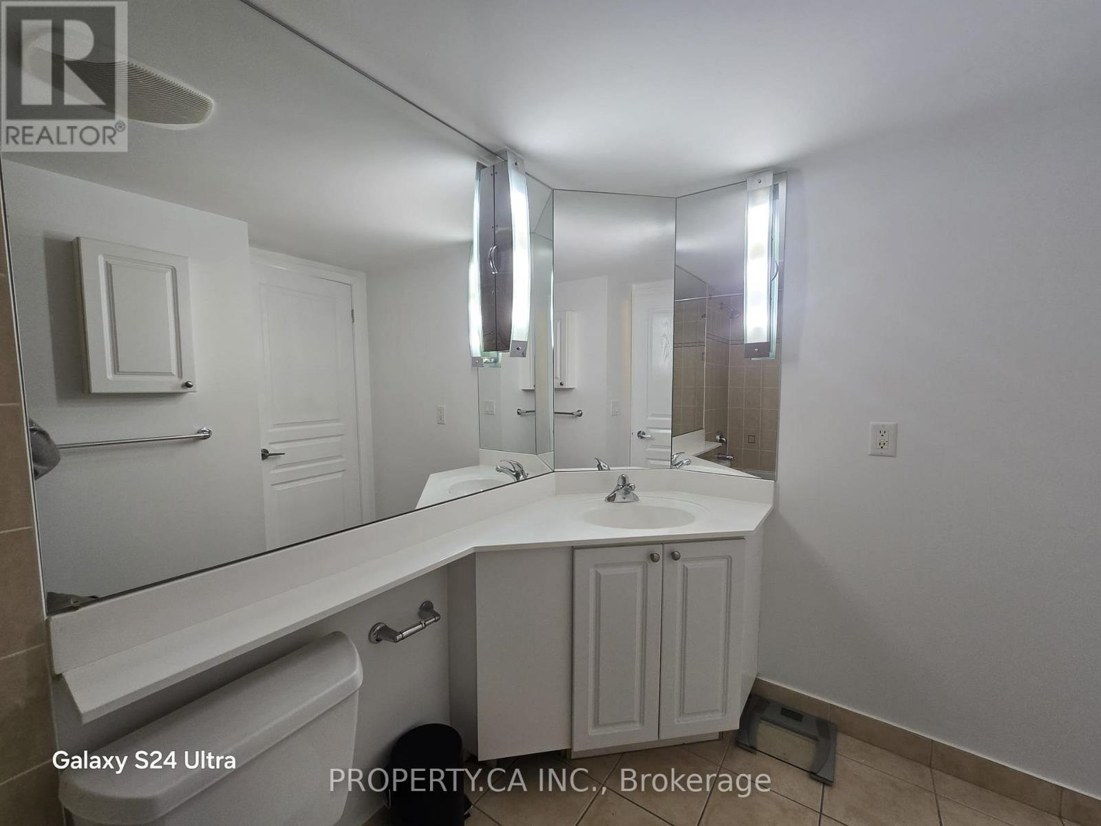 2811 - 18 Yonge Street, Toronto, Ontario  M5E 1Z8 - Photo 18 - C13104344