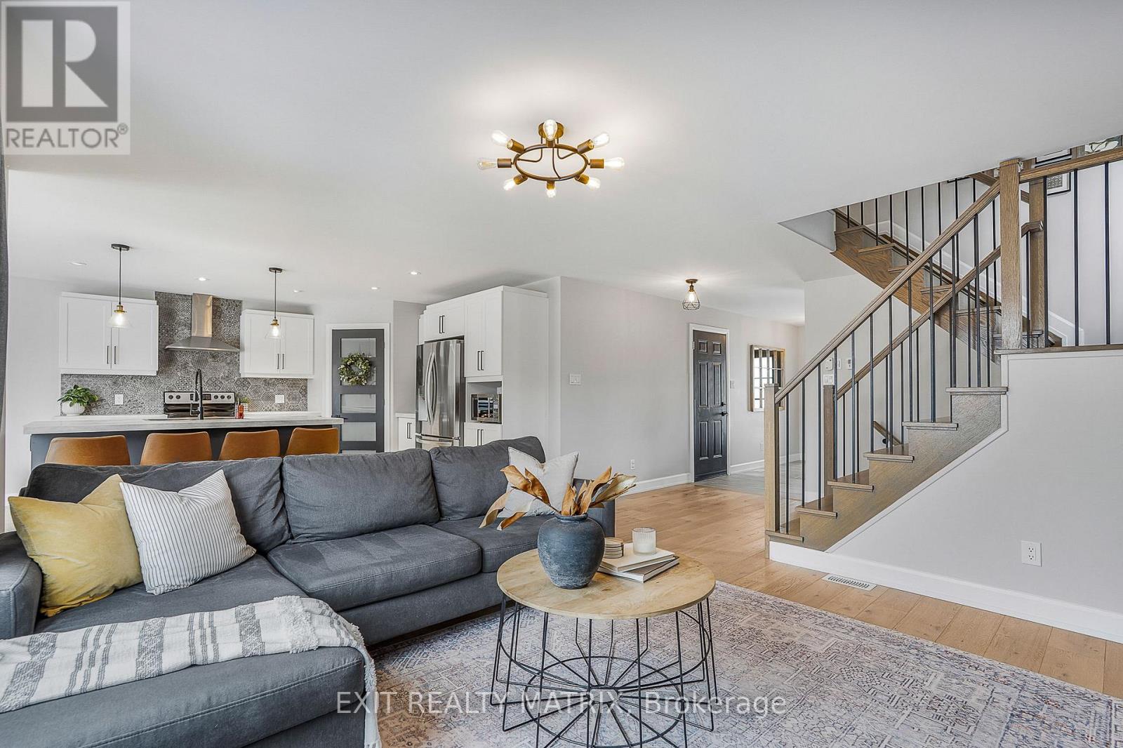 450 Provence Avenue, Russell, Ontario  K0A 1W0 - Photo 6 - X12691656