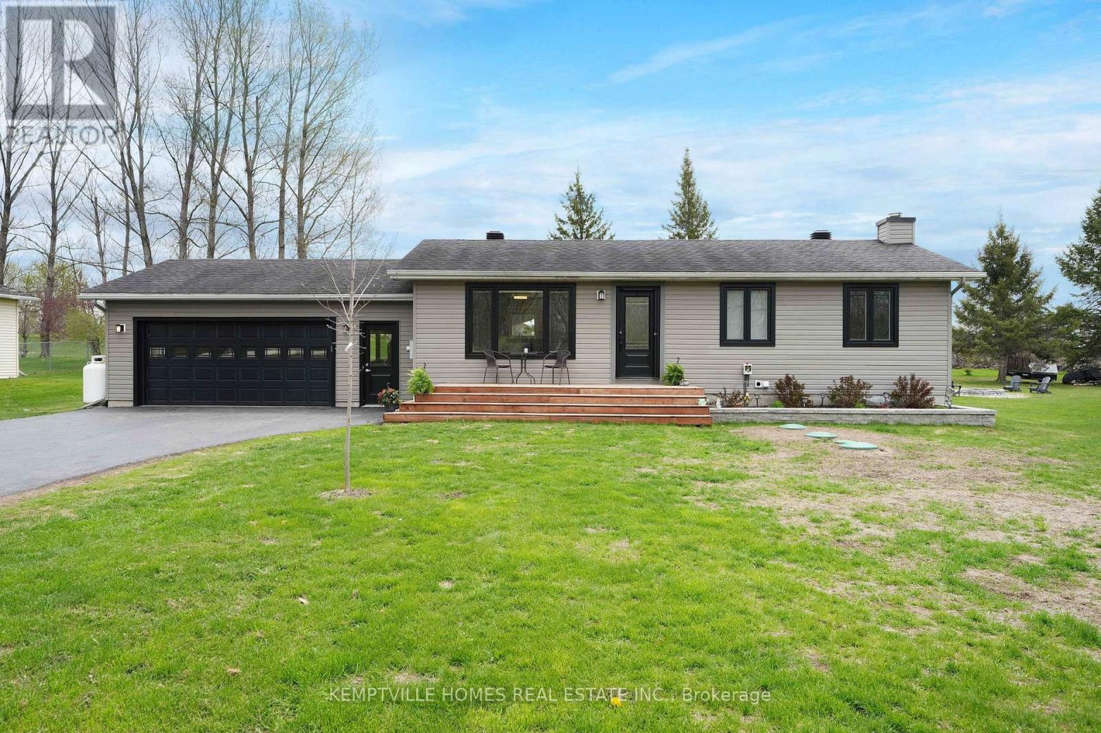 2134 COUNTY 20 ROAD, North Grenville, Ontario
