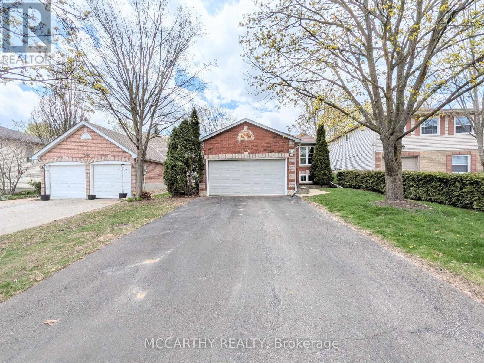342 LEWIS DRIVE, Orangeville, Ontario