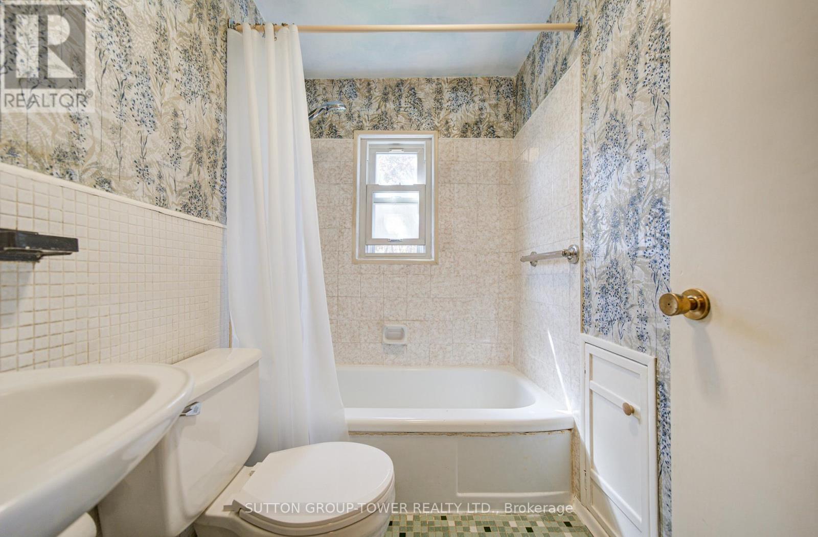 31 Melody Road S, Toronto, Ontario  M9M 1C9 - Photo 26 - W13101466