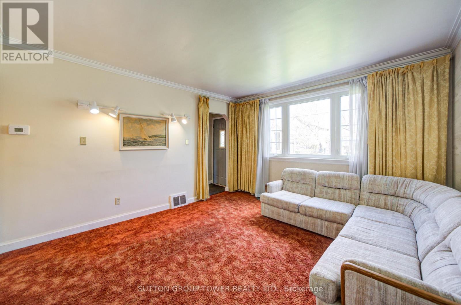 31 Melody Road S, Toronto, Ontario  M9M 1C9 - Photo 17 - W13101466