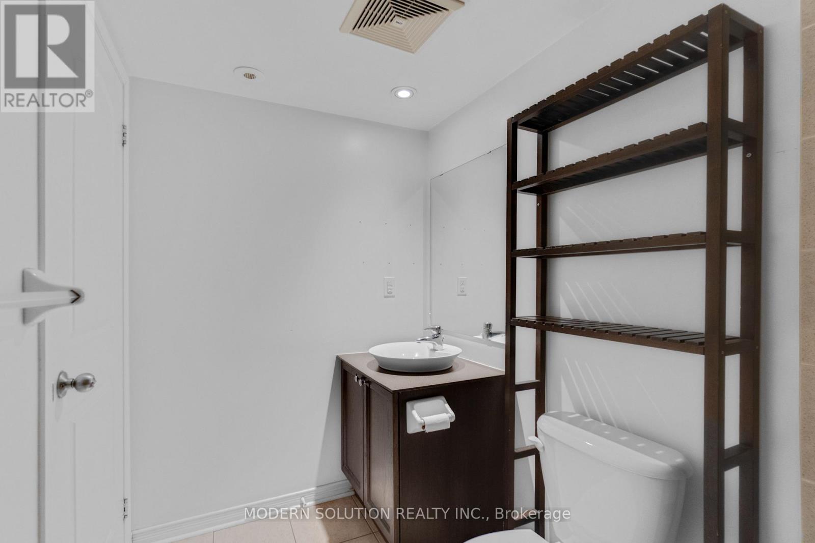 3 - 70 Munro Street, Toronto, Ontario  M4M 2S9 - Photo 24 - E13104240