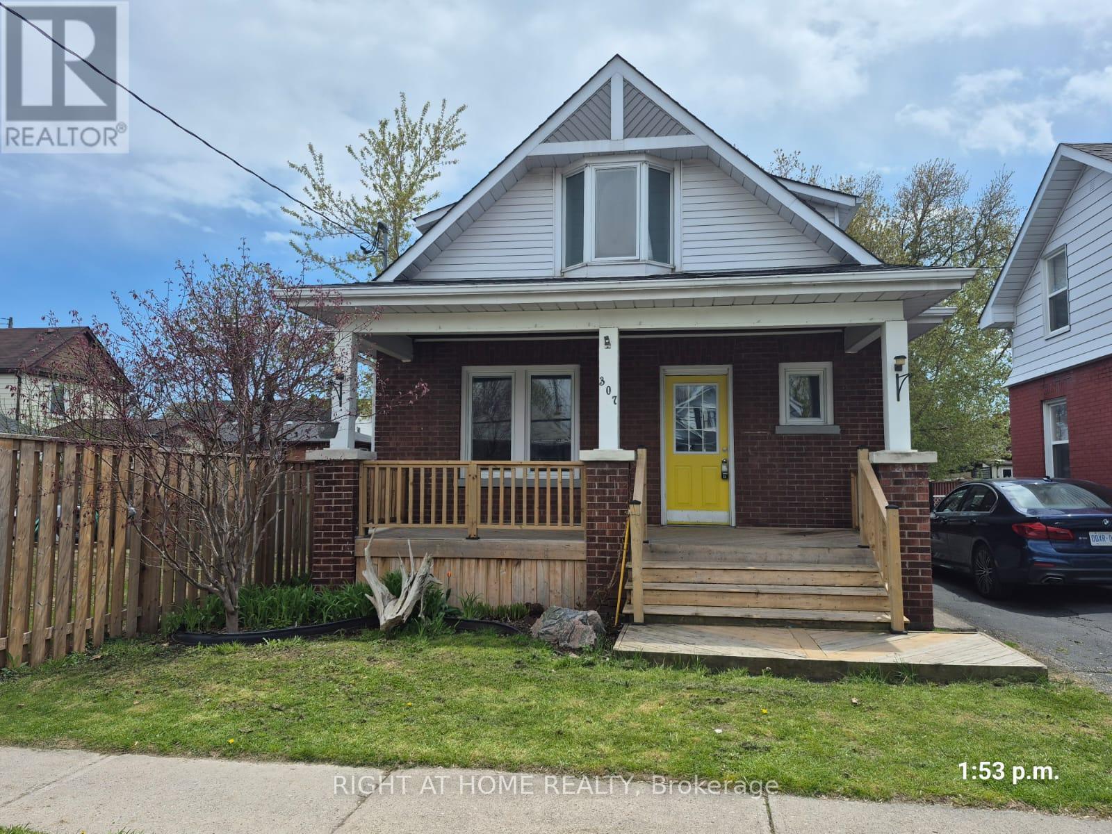 307 EULALIE AVENUE, Oshawa, Ontario