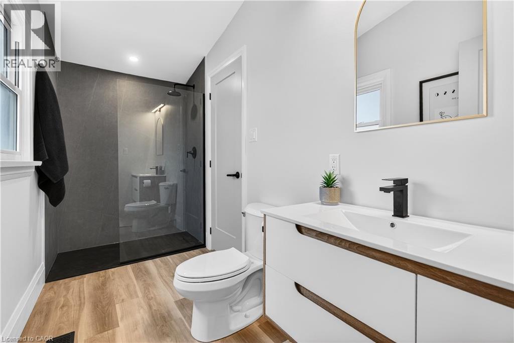 330 East 15th Street Unit# Upper, Hamilton, Ontario  L9A 4G5 - Photo 33 - 40822841