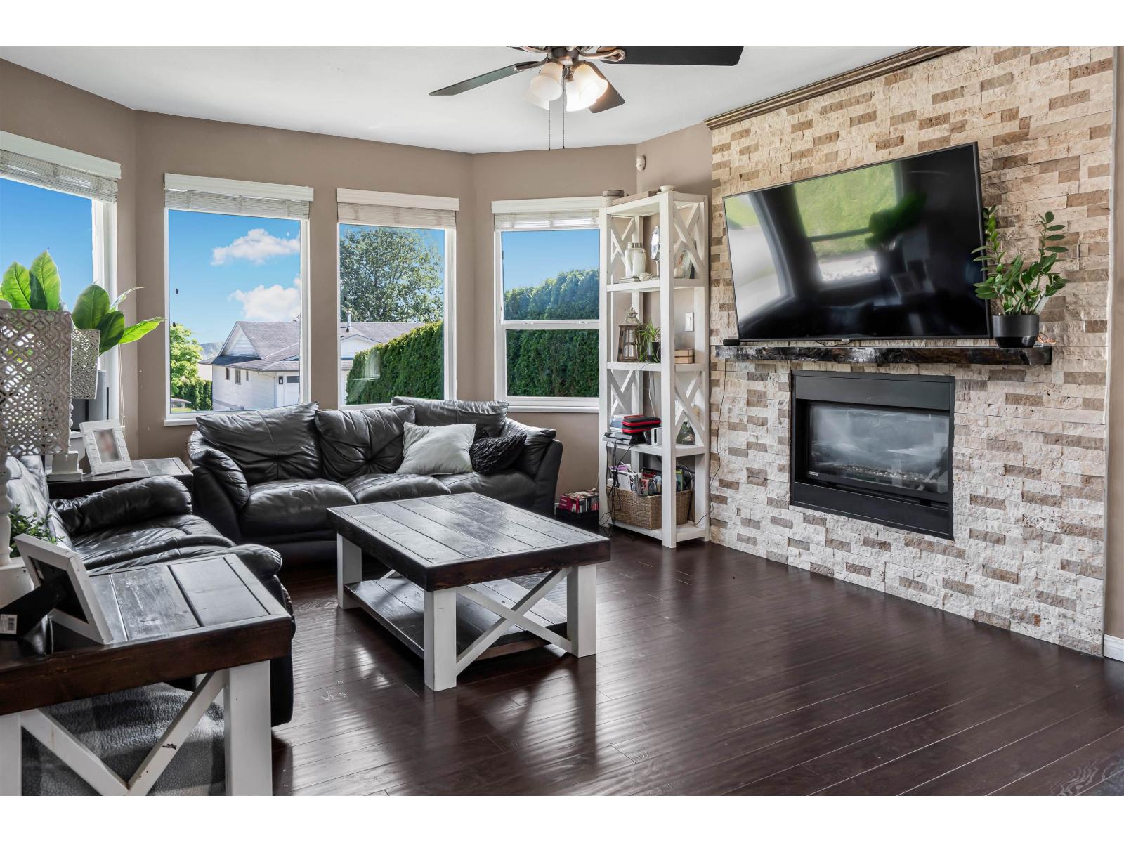 35061 Sunnyside Drive, Mission, British Columbia  V2V 6S9 - Photo 6 - R3121300