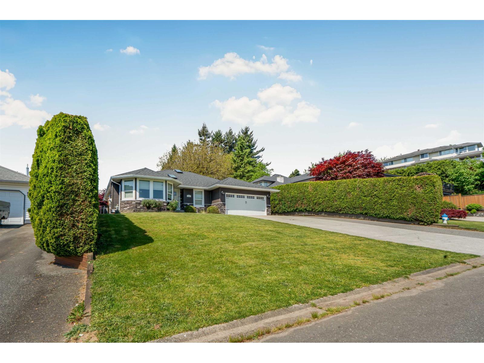 35061 Sunnyside Drive, Mission, British Columbia  V2V 6S9 - Photo 1 - R3121300