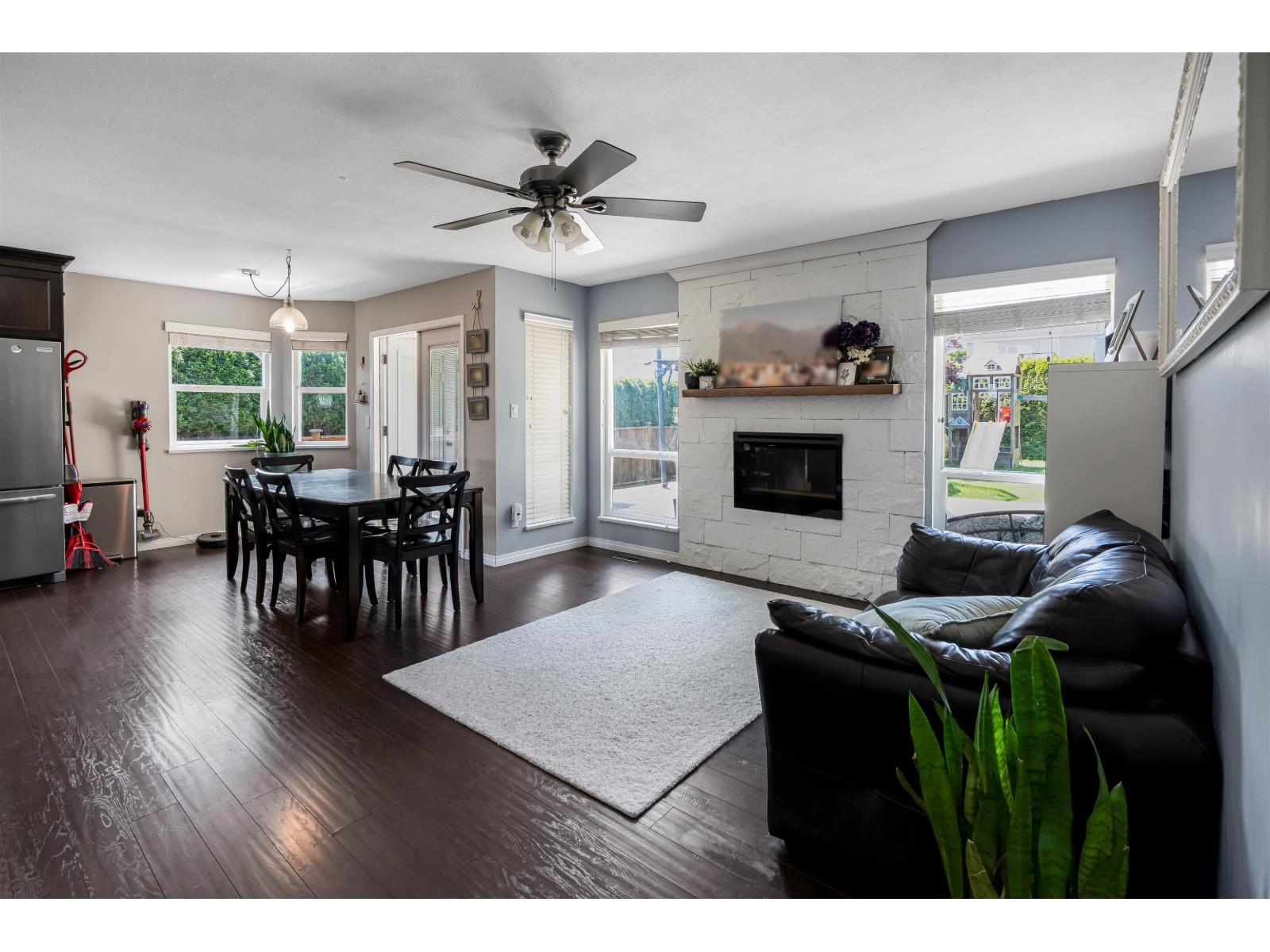 35061 Sunnyside Drive, Mission, British Columbia  V2V 6S9 - Photo 13 - R3121300