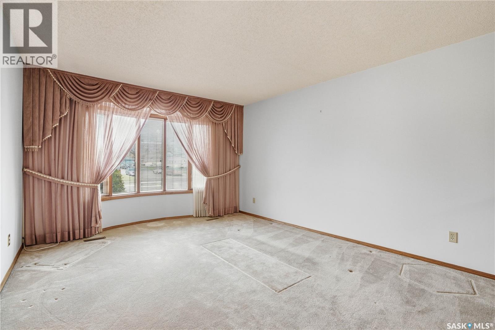 238 S Avenue N, Saskatoon, Saskatchewan  S7L 2Z8 - Photo 5 - SK035448