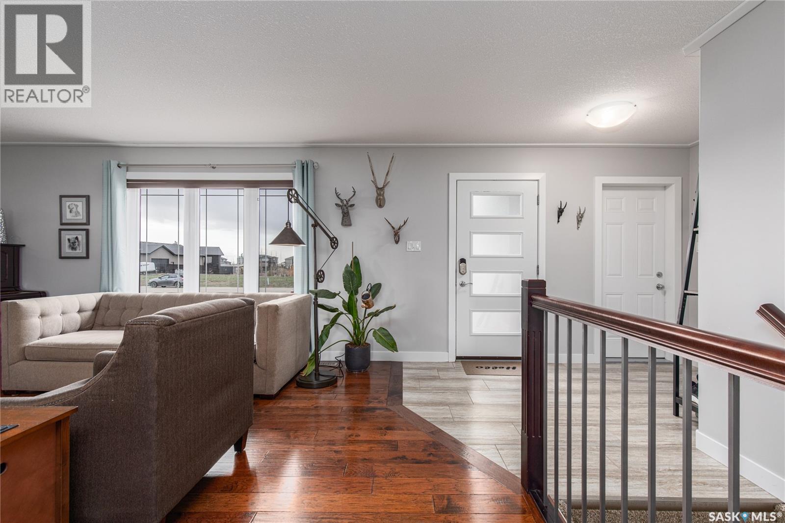 212 Iron Bridge Drive, Moose Jaw, Saskatchewan  S6J 0B5 - Photo 9 - SK035409
