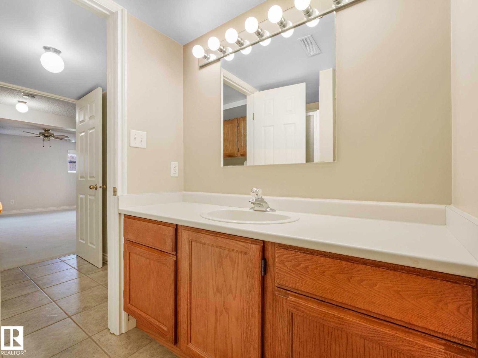4011 104 St Nw, Edmonton, Alberta  T6J 6K9 - Photo 32 - E4486653