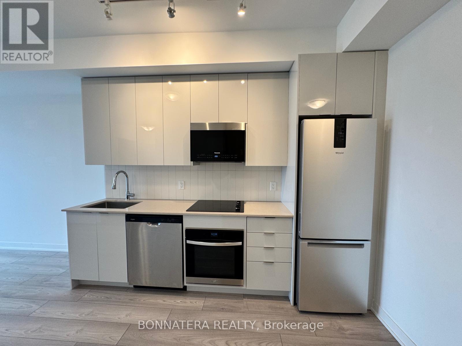 1027 - 498 Caldari Road, Vaughan, Ontario  L4K 0R6 - Photo 7 - N13104358