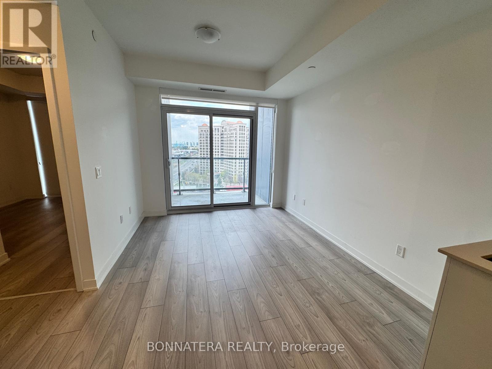 1027 - 498 Caldari Road, Vaughan, Ontario  L4K 0R6 - Photo 8 - N13104358