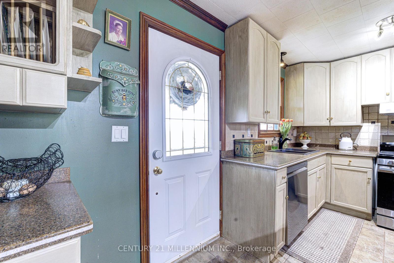 6046 3rd Line, Essa, Ontario  L9R 1V2 - Photo 8 - N13104384