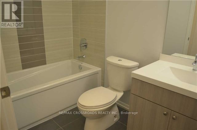 103 - 540 Bur Oak Avenue, Markham (Berczy), Ontario  L6C 0Y2 - Photo 10 - N13104438