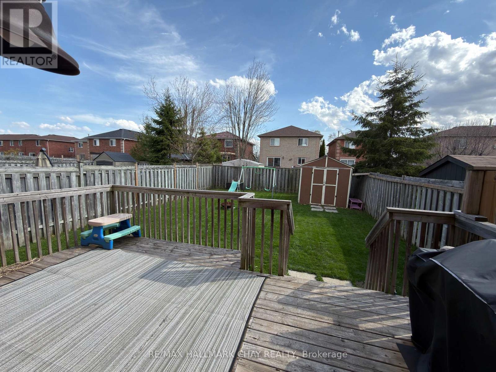 207 Tunbridge Road, Barrie (Georgian Drive), Ontario  L4M 6R6 - Photo 3 - S13104218