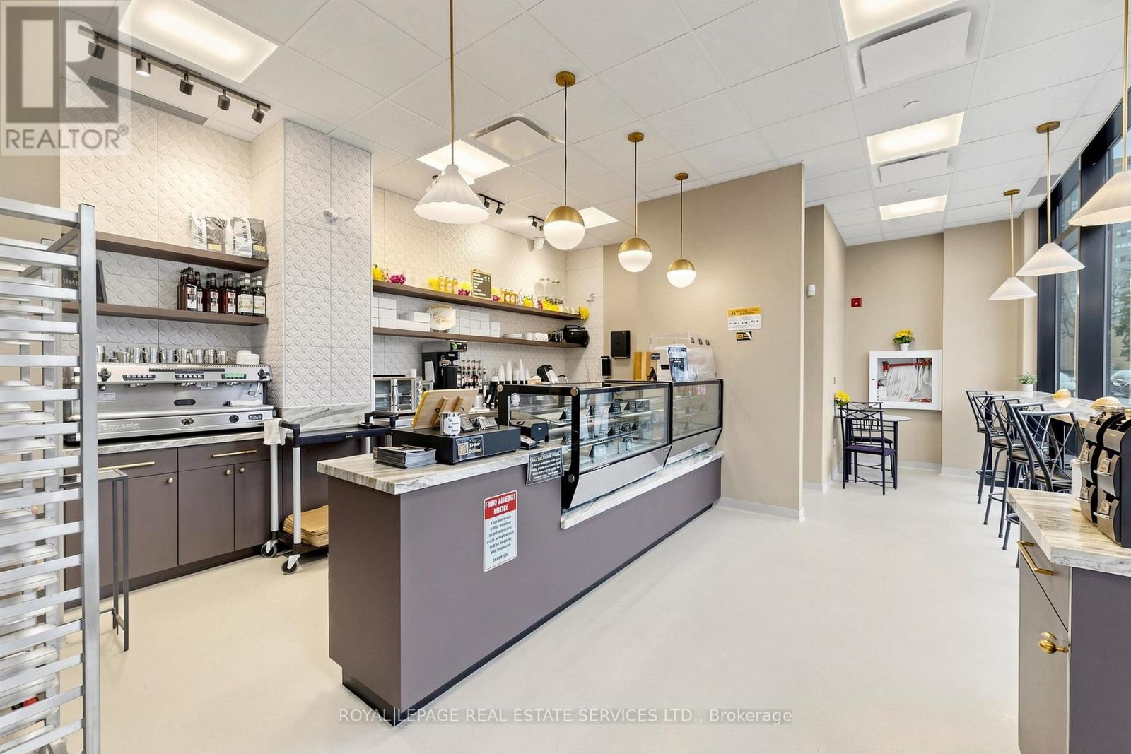 C3 - 185 Dunlop Street E, Barrie (Lakeshore), Ontario  L4M 0L7 - Photo 6 - S13104278