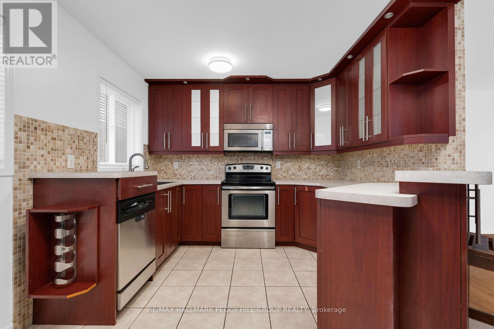 Upper - 69 Moir Crescent, Barrie (Painswick North), Ontario  L4N 8B2 - Photo 5 - S13104408