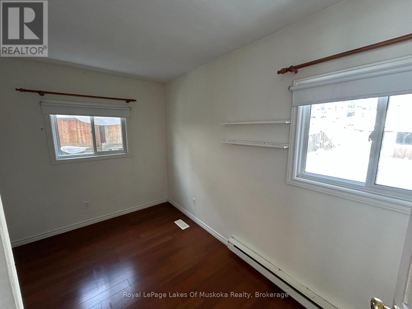 190 Ecclestone Drive, Bracebridge, Ontario  P1L 1E5 - Photo 8 - X12797404