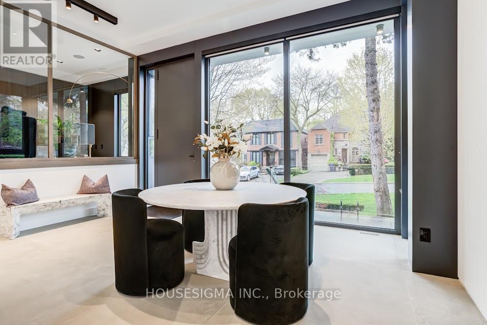 307 Richview Avenue, Toronto, Ontario  M5P 3G4 - Photo 9 - C13102782