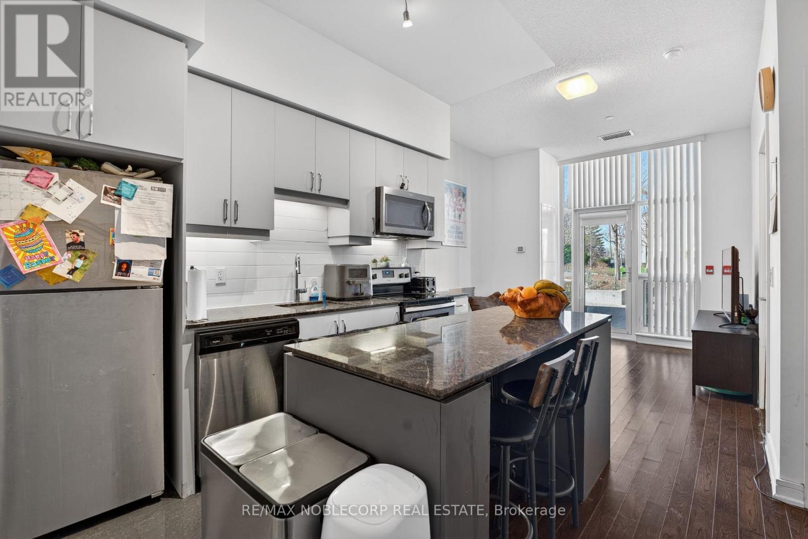 102se - 9199 Yonge Street N, Richmond Hill, Ontario  L4C 1H7 - Photo 6 - N13102938