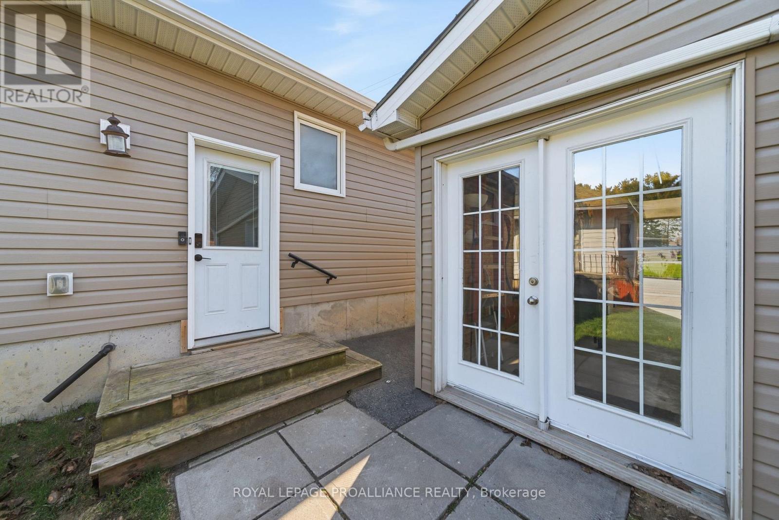 198 Moira Street W, Belleville, Ontario  K8P 1T5 - Photo 34 - X13047440