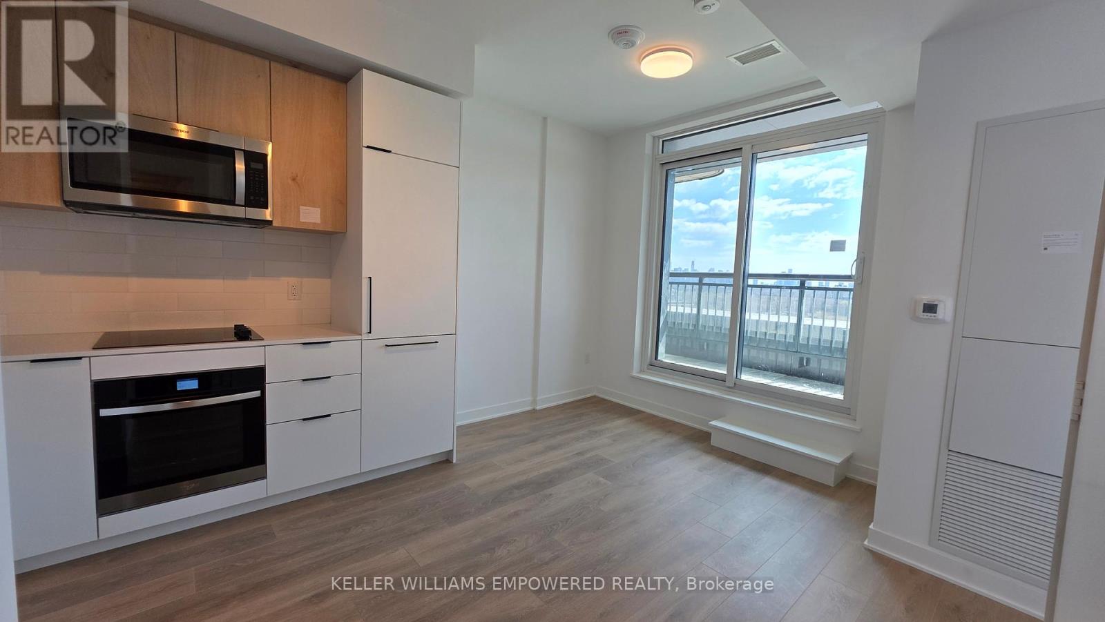 817 - 1185 Dupont Street, Toronto, Ontario  M6H 0G5 - Photo 5 - W13104208