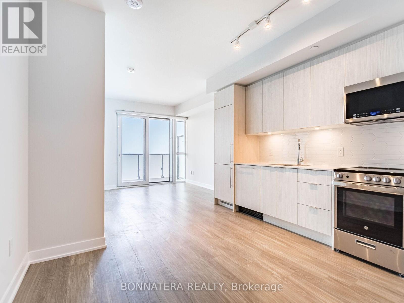 4309 - 430 Square One Drive, Mississauga, Ontario  L5B 0L6 - Photo 13 - W13104266