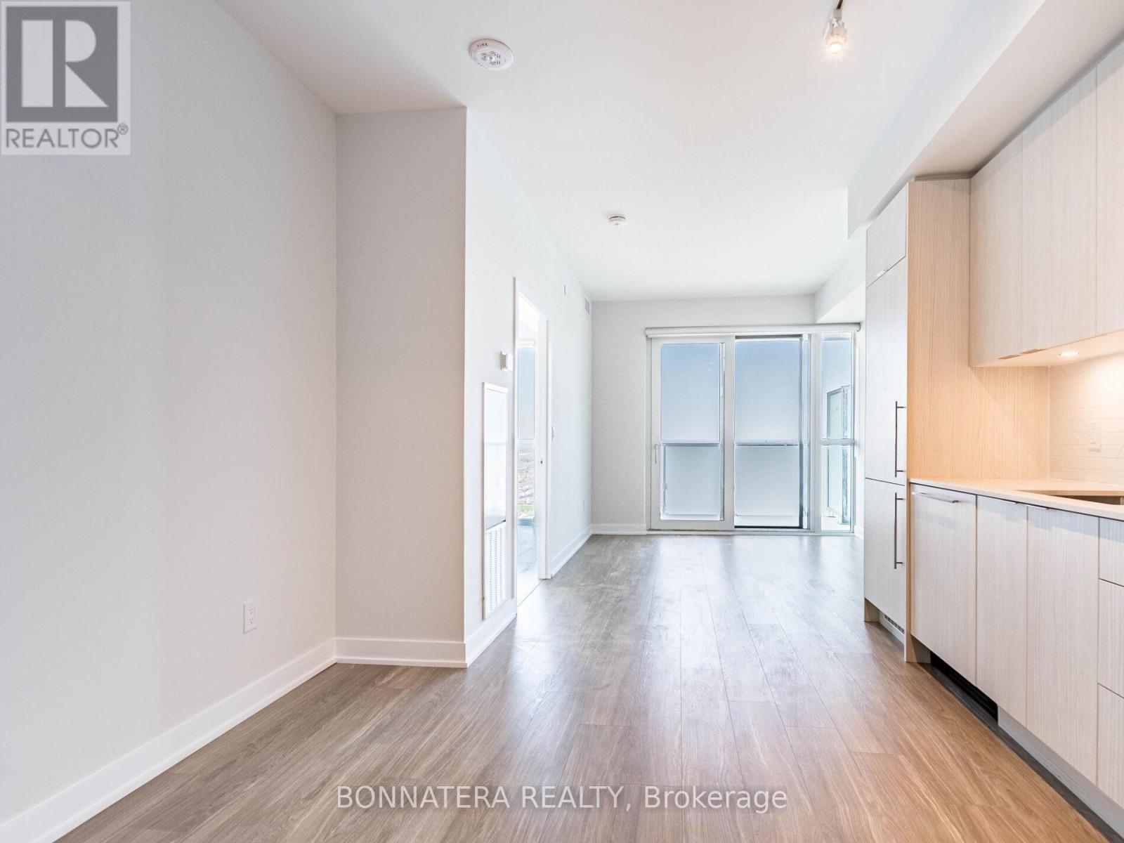 4309 - 430 Square One Drive, Mississauga, Ontario  L5B 0L6 - Photo 14 - W13104266