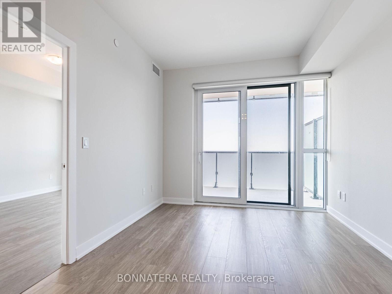4309 - 430 Square One Drive, Mississauga, Ontario  L5B 0L6 - Photo 15 - W13104266