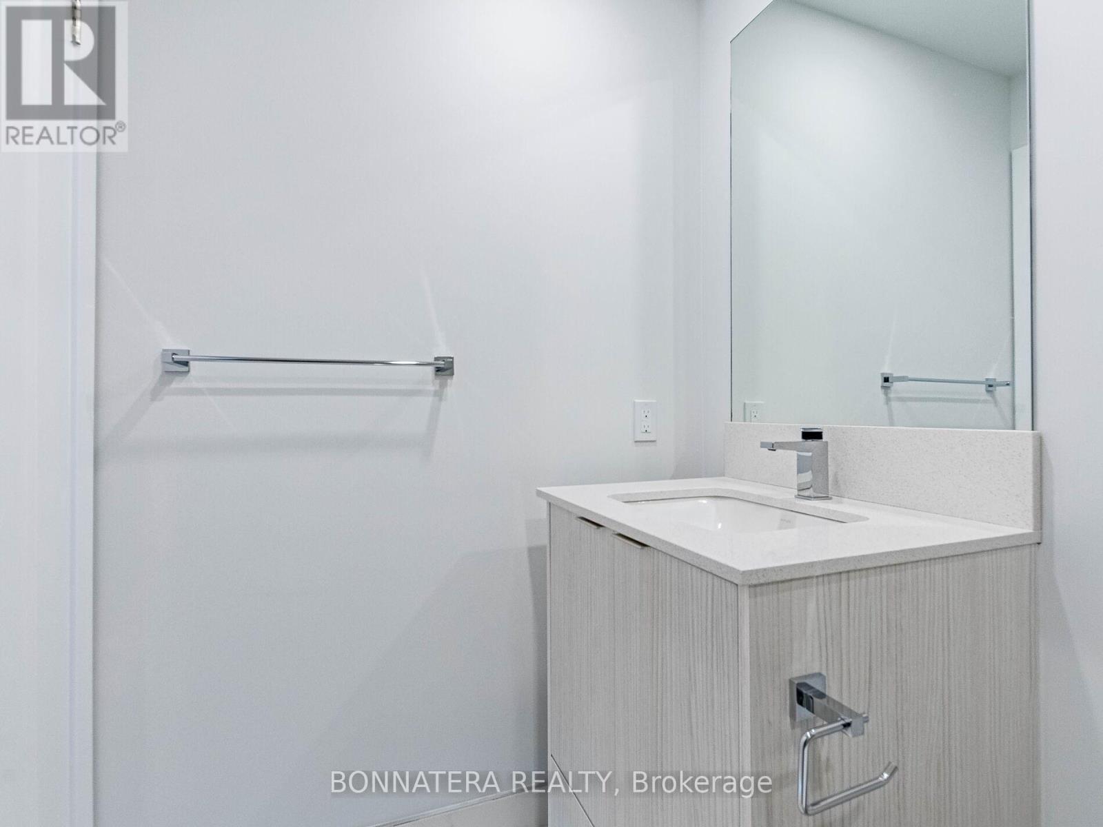 4309 - 430 Square One Drive, Mississauga, Ontario  L5B 0L6 - Photo 24 - W13104266