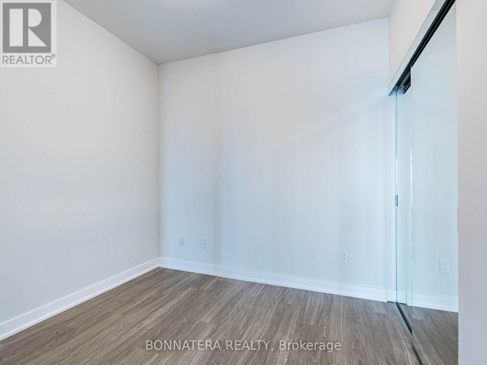 4309 - 430 Square One Drive, Mississauga, Ontario  L5B 0L6 - Photo 26 - W13104266