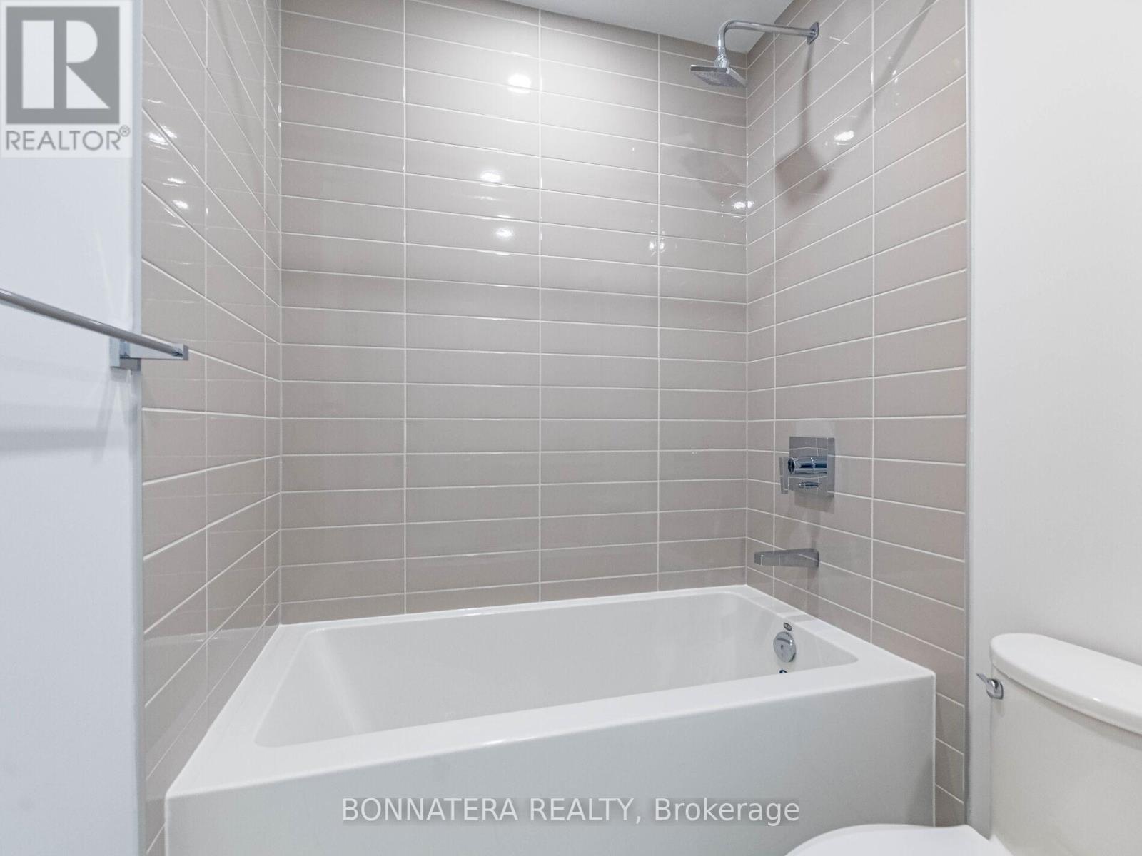 4309 - 430 Square One Drive, Mississauga, Ontario  L5B 0L6 - Photo 30 - W13104266