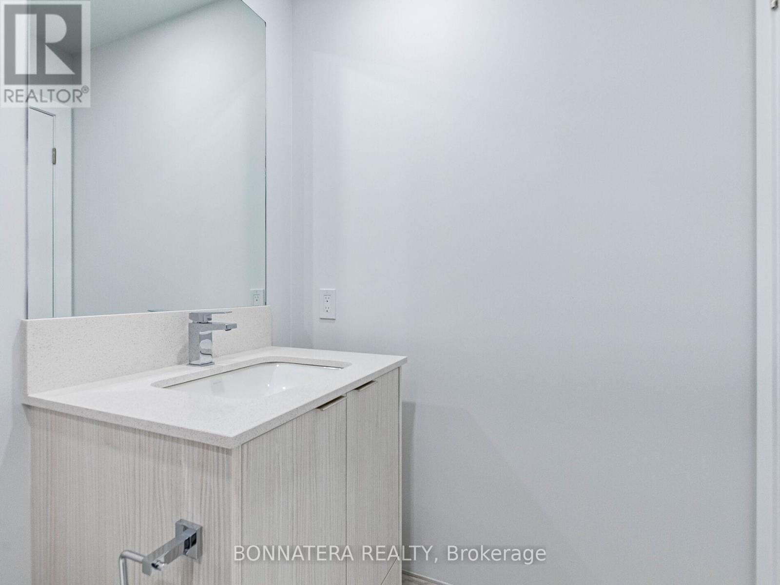4309 - 430 Square One Drive, Mississauga, Ontario  L5B 0L6 - Photo 31 - W13104266