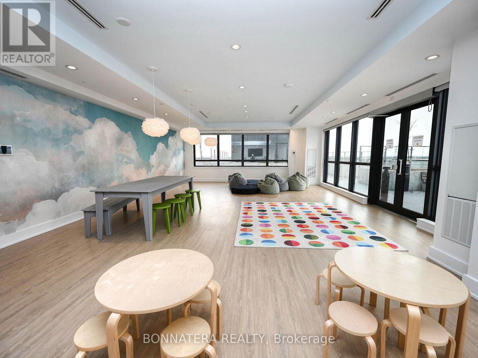 4309 - 430 Square One Drive, Mississauga, Ontario  L5B 0L6 - Photo 44 - W13104266