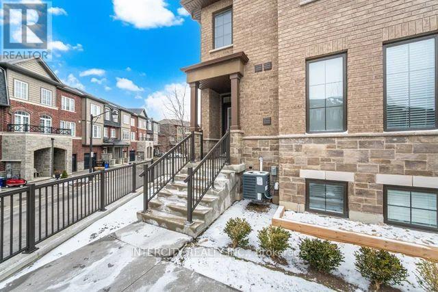 103 - 445 Ontario Street, Milton, Ontario  L9T 9K4 - Photo 3 - W13104302