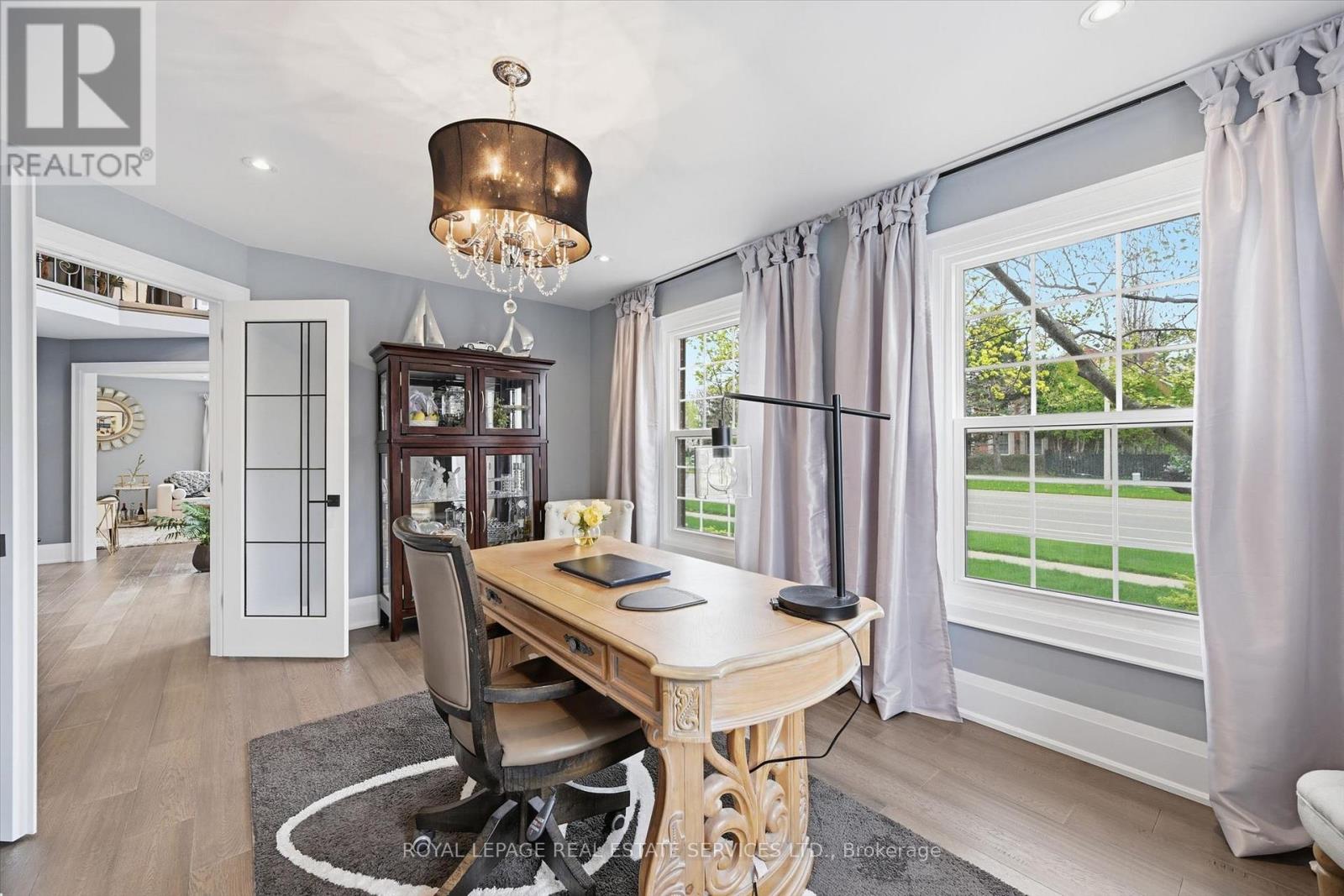 1256 Fieldcrest Lane, Oakville, Ontario  L6M 2L8 - Photo 10 - W13104342