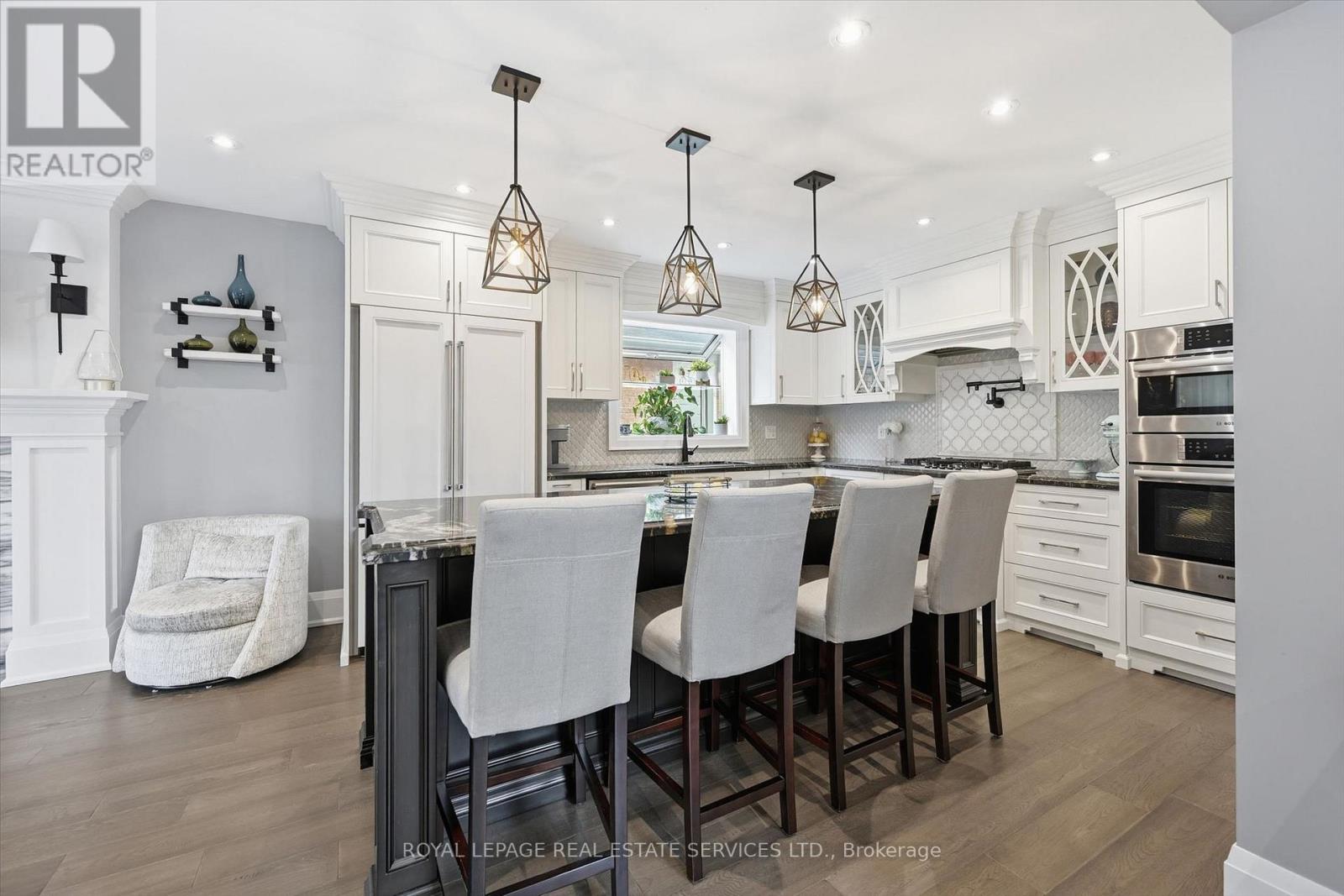 1256 Fieldcrest Lane, Oakville, Ontario  L6M 2L8 - Photo 17 - W13104342
