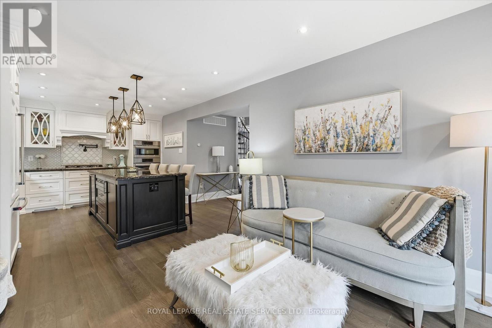 1256 Fieldcrest Lane, Oakville, Ontario  L6M 2L8 - Photo 18 - W13104342
