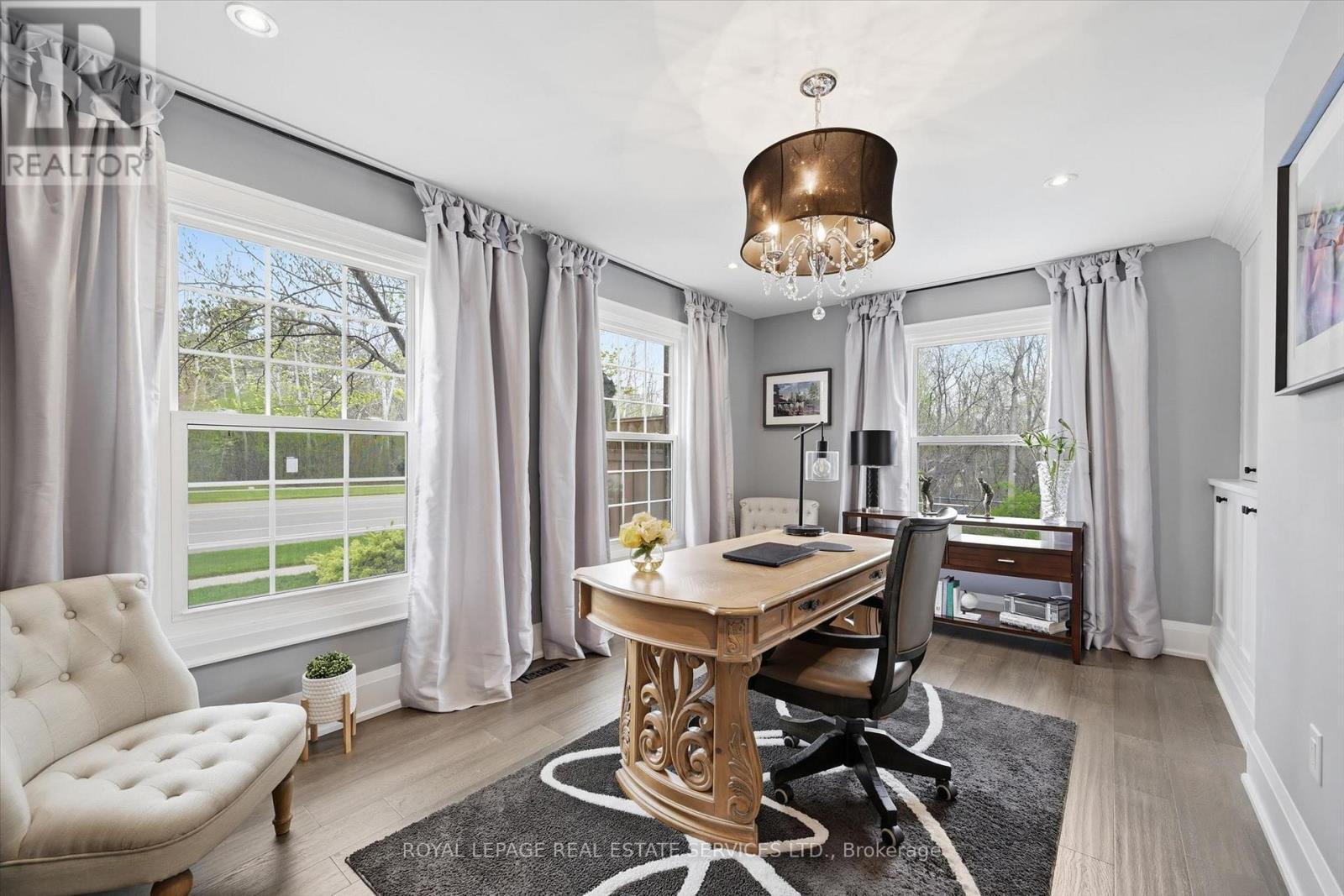 1256 Fieldcrest Lane, Oakville, Ontario  L6M 2L8 - Photo 9 - W13104342