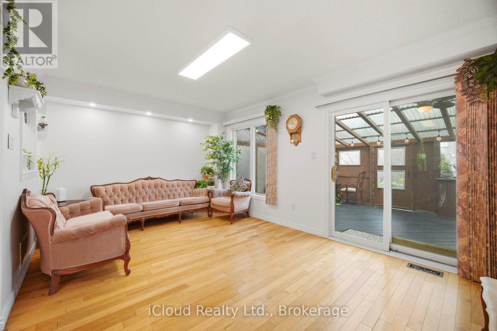 151 Desert Sand Drive, Brampton, Ontario  L6R 1P9 - Photo 14 - W13104374