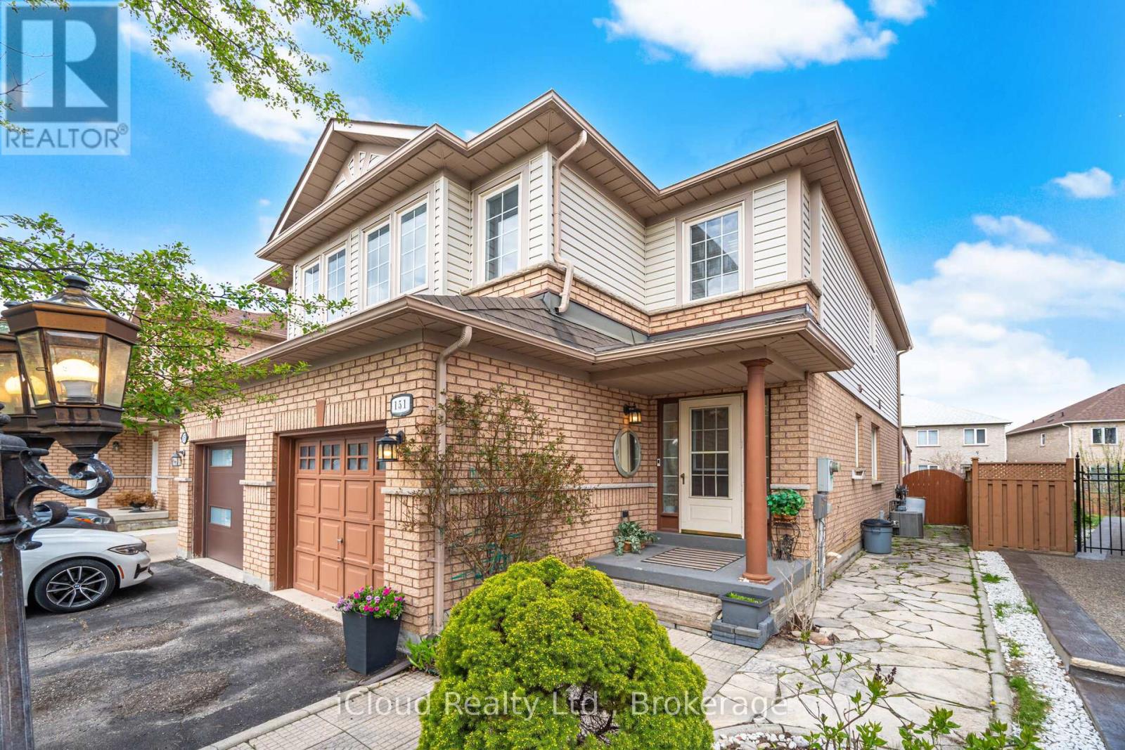 151 Desert Sand Drive, Brampton, Ontario  L6R 1P9 - Photo 5 - W13104374