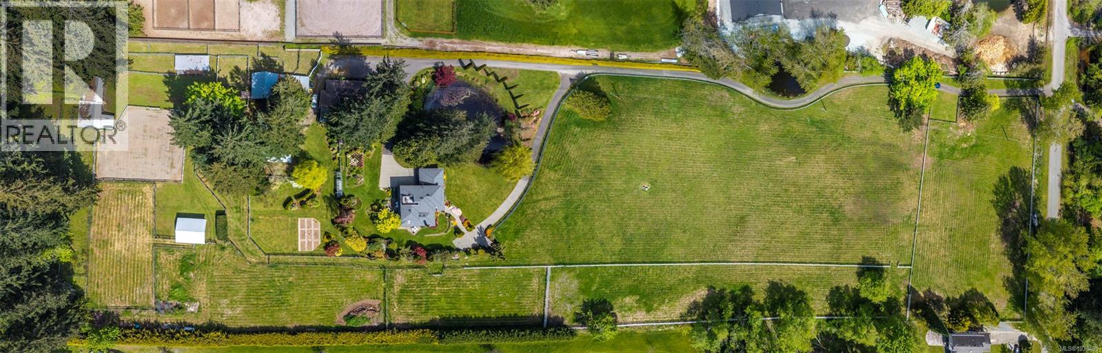 6412 Bryn Rd, Central Saanich, British Columbia  V8M 1X6 - Photo 2 - 1033435