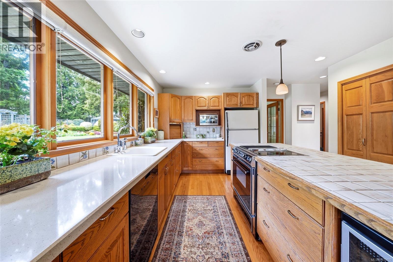 6412 Bryn Rd, Central Saanich, British Columbia  V8M 1X6 - Photo 25 - 1033435