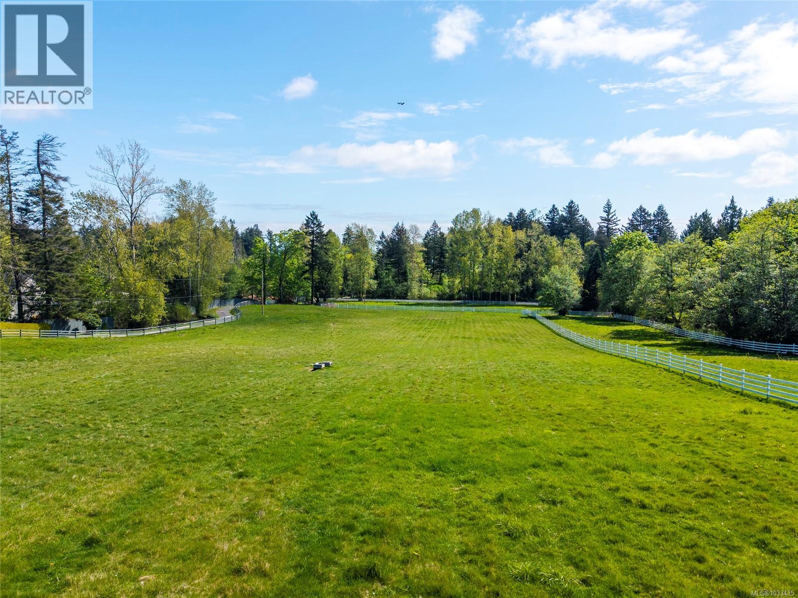 6412 Bryn Rd, Central Saanich, British Columbia  V8M 1X6 - Photo 3 - 1033435