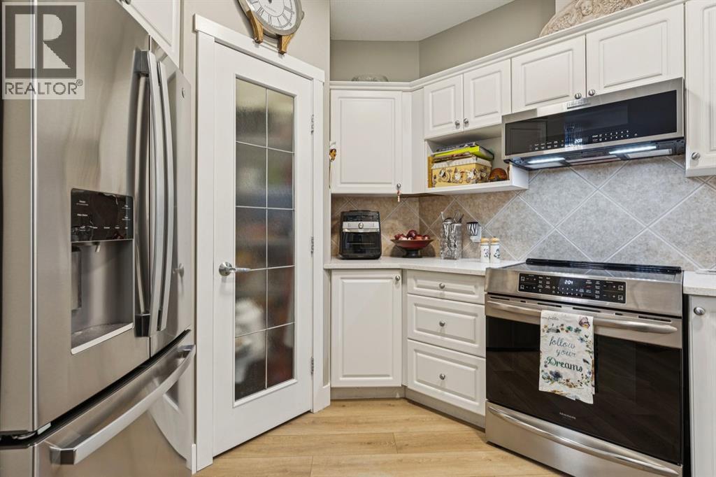 ., 2205 Lake Fraser Green SE, Calgary, Alberta T2J 7H8 - Photo 13 - A2309479